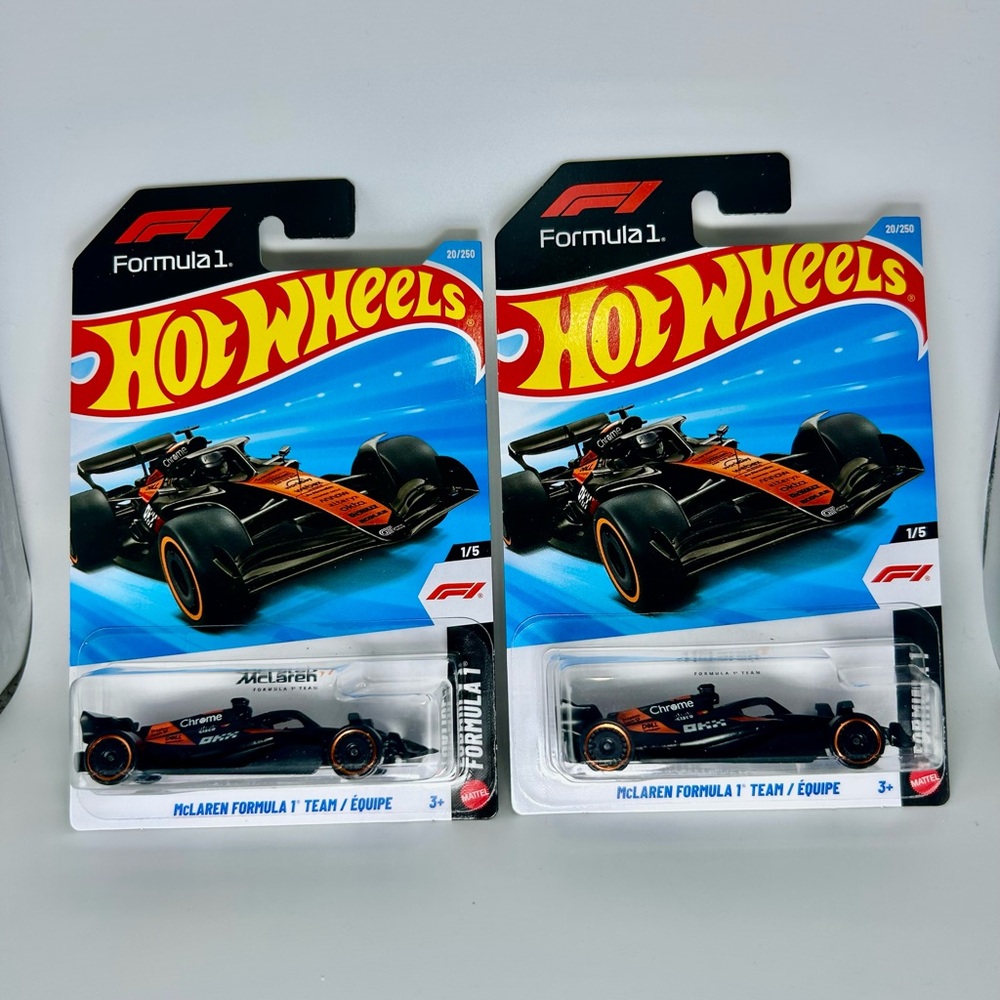 Hot Wheels Formula 1 Lot Of 2x - McLaren F1 Team Orange & Black NEW for 2026 1/5